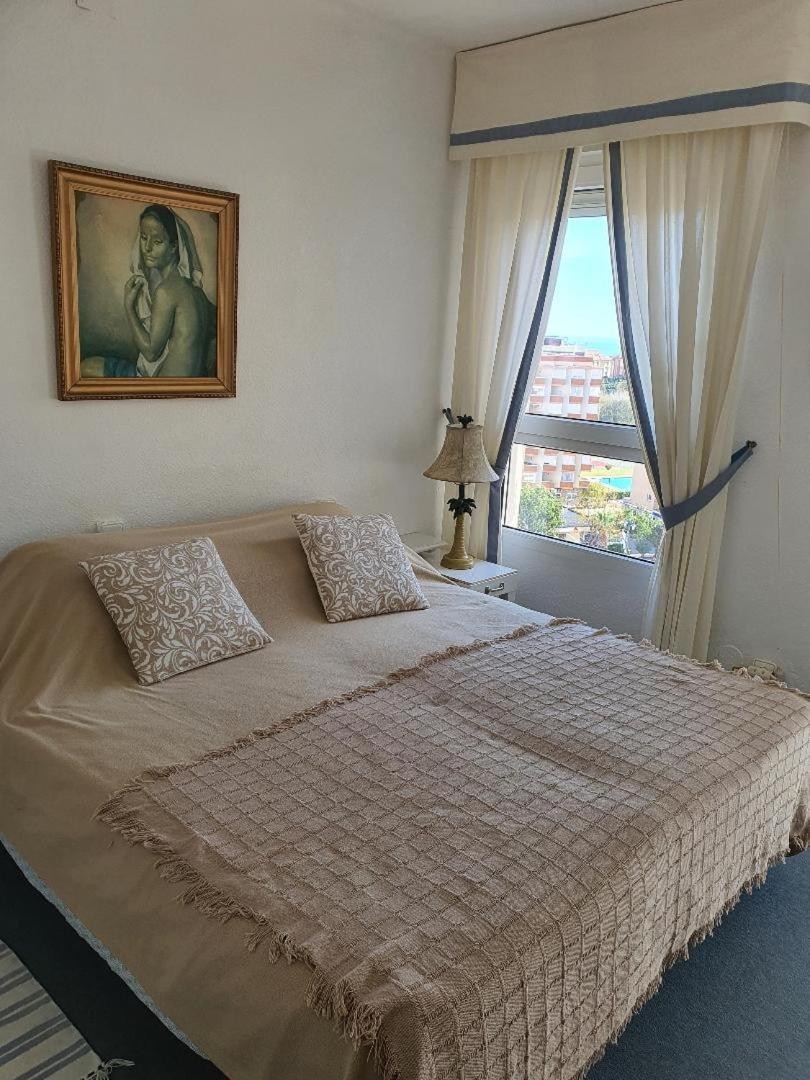 טורוקס Luxury Studio Apartment 2 Night Minimum Stay Until June 31St!! מראה חיצוני תמונה
