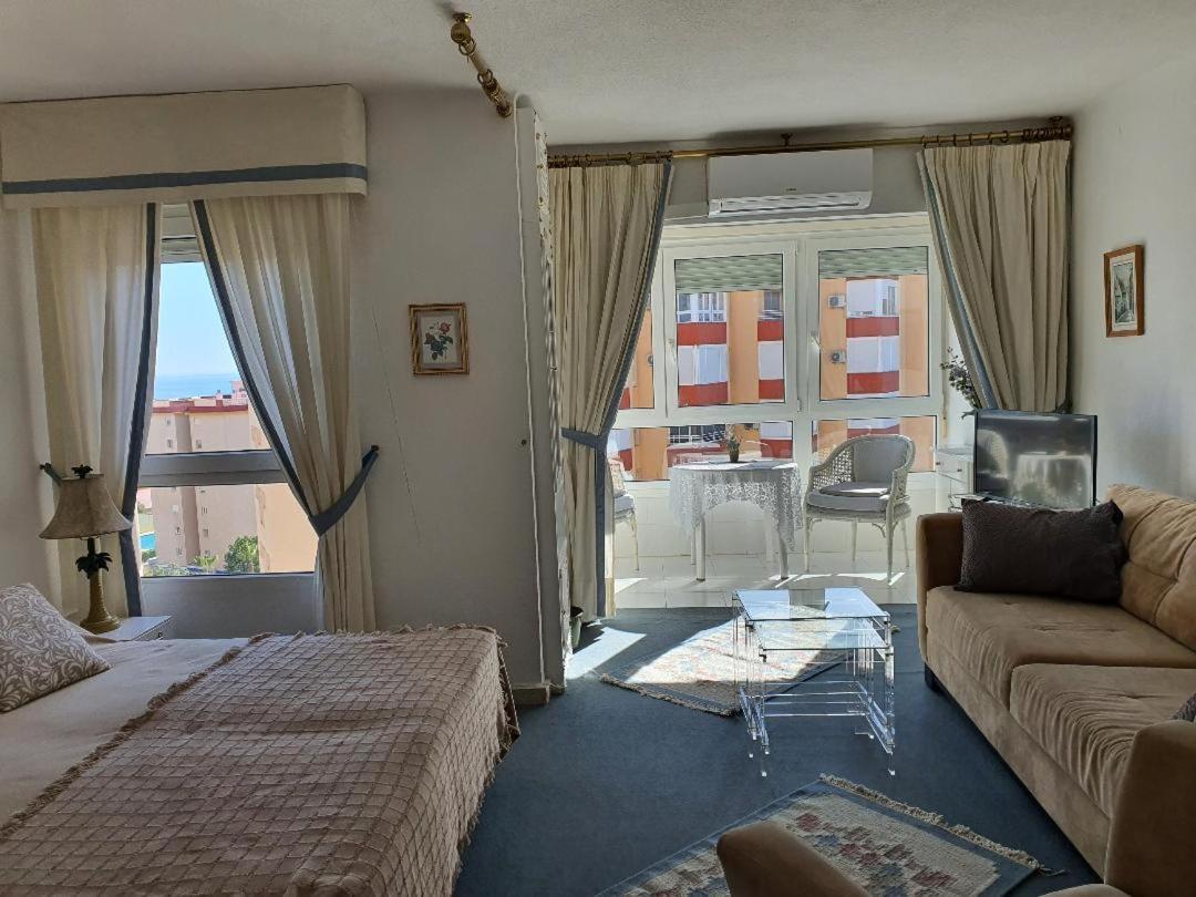 טורוקס Luxury Studio Apartment 2 Night Minimum Stay Until June 31St!! מראה חיצוני תמונה